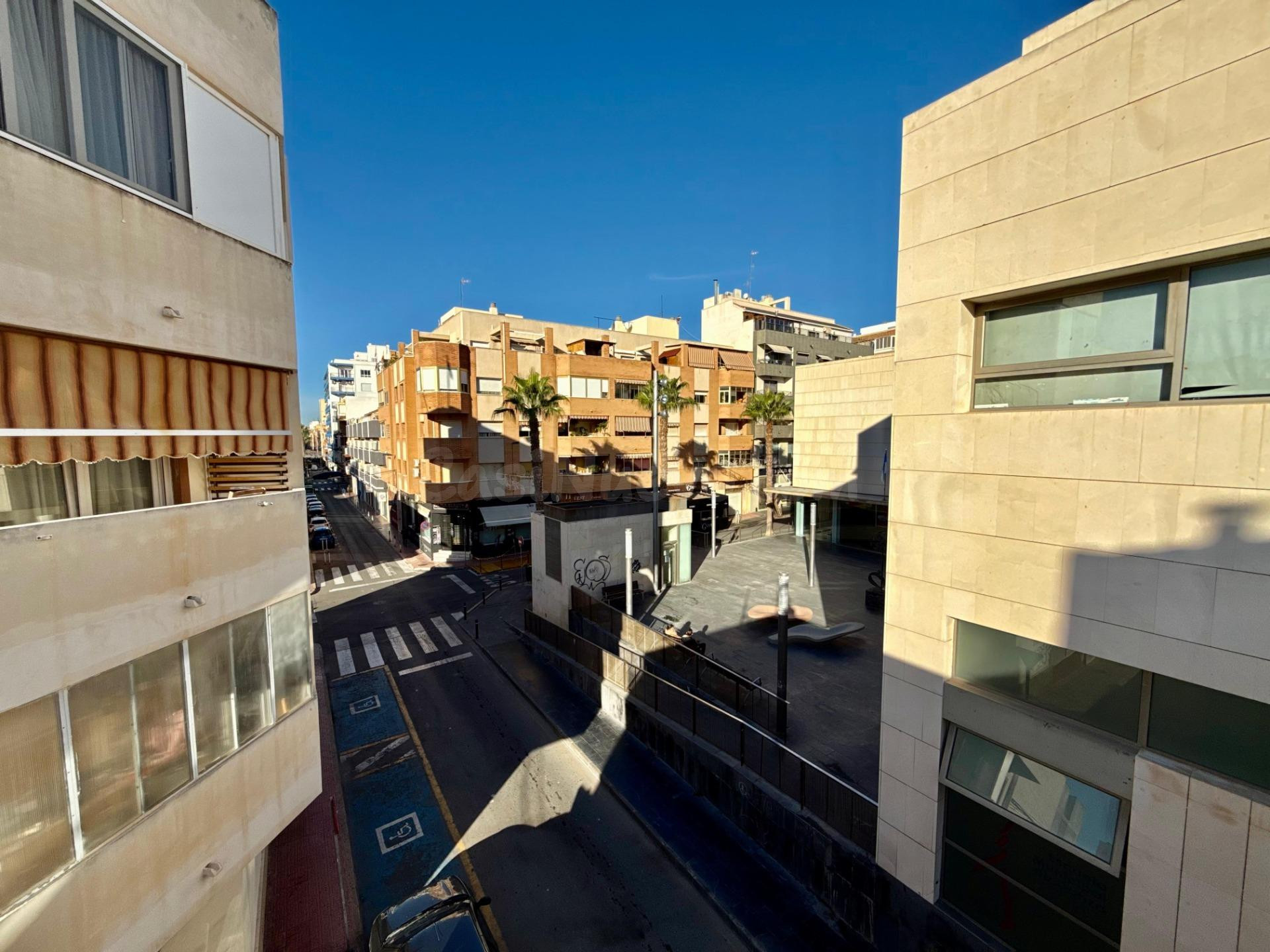 Oportunidad única para inversores en el centro de Torrevieja - foto 5