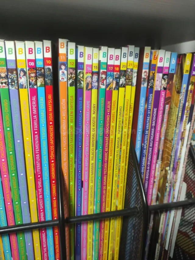 35 Revistas Otaku bunka - foto 4