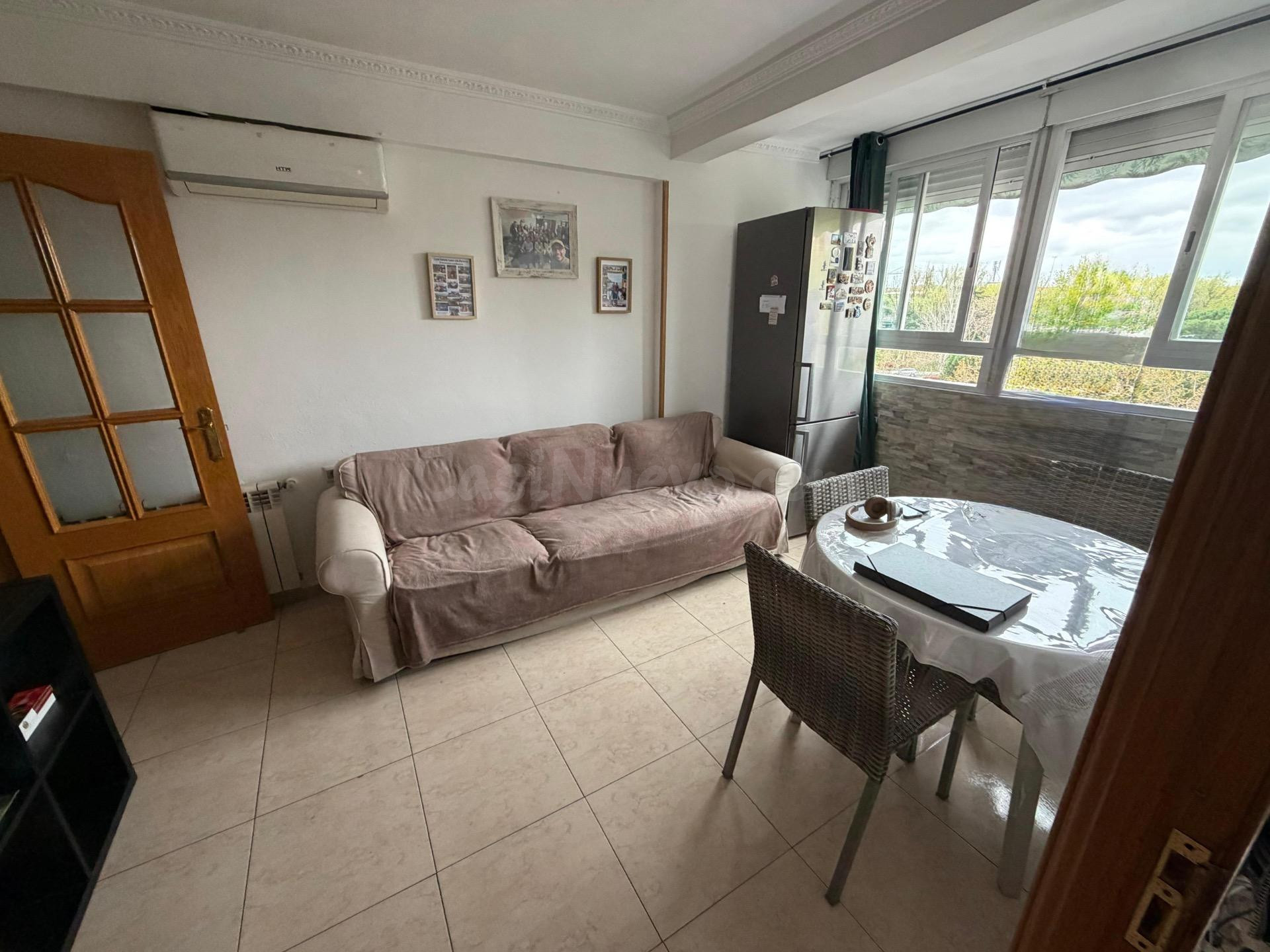 Vivienda con Ascensor y Excelente Conexión de Metro - foto 3