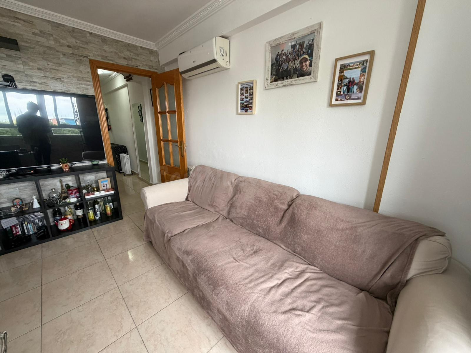 Vivienda con Ascensor y Excelente Conexión de Metro - foto 4