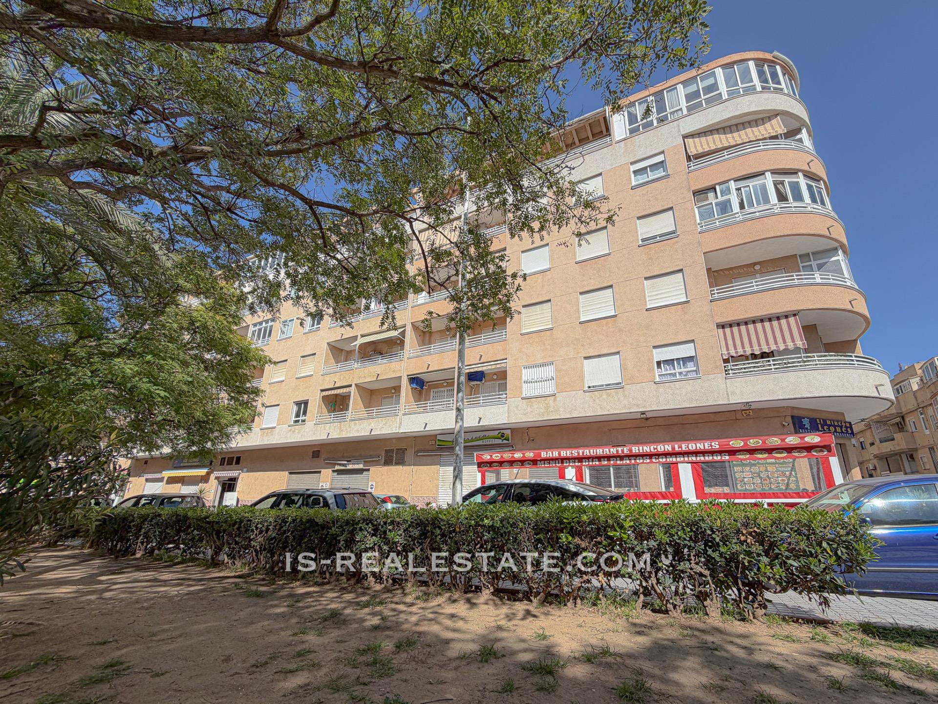 Exclusivo ático exterior, con amplia terraza y increíbles vi - foto 4