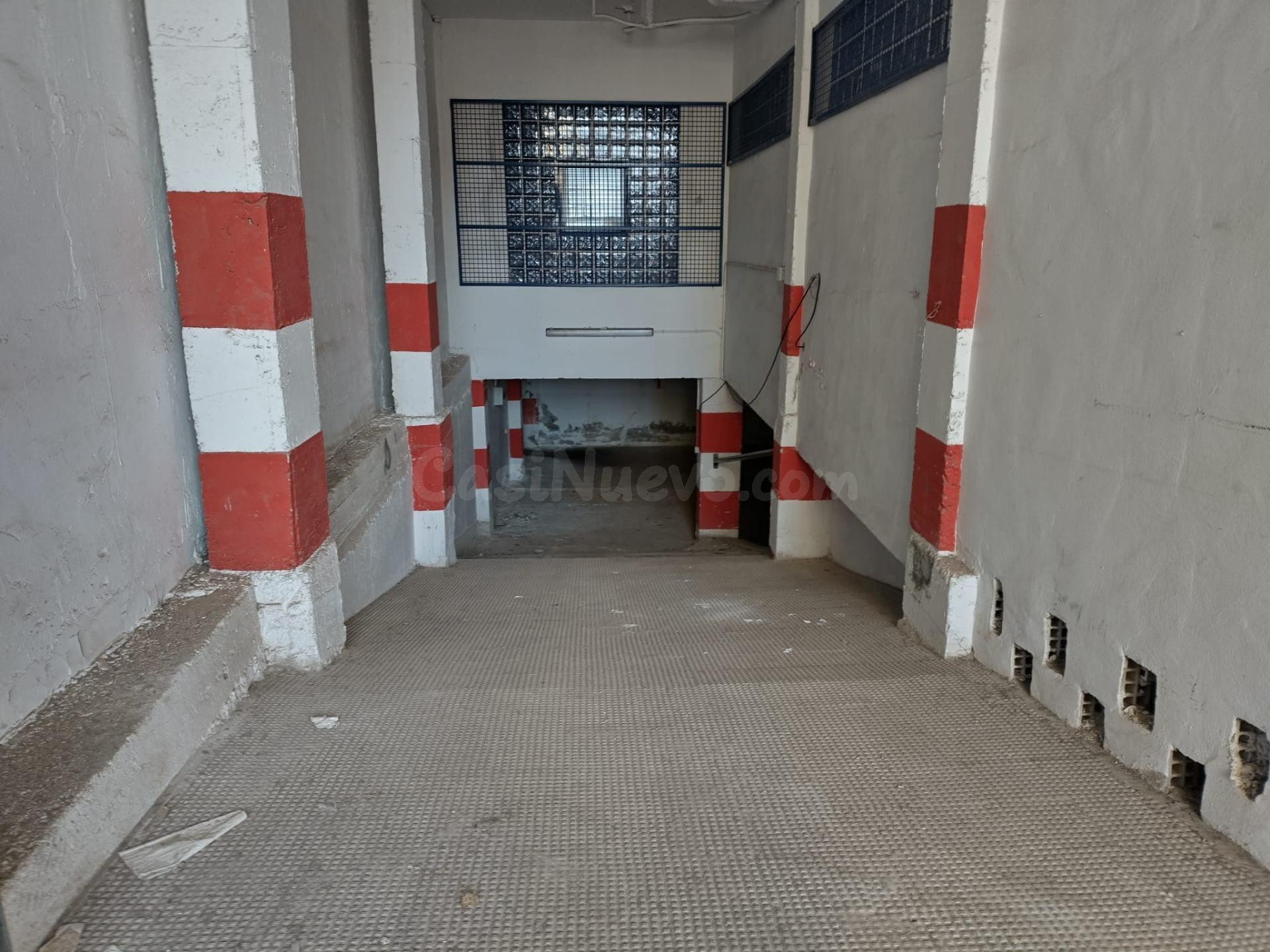 ¡¡¡¡OPORTUNIDAD PARA INVERSORES!!!! 11 PLAZAS DE GARAJE + 11 - foto 2