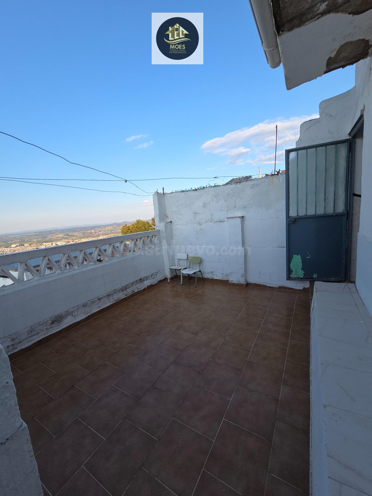 CASA EN LA CIRCUNVALACION - foto 4