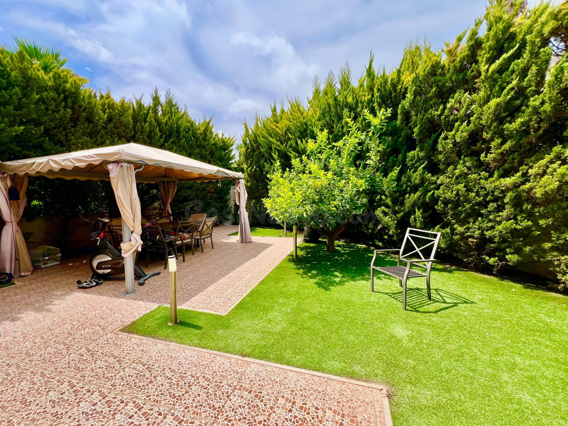 PISO CON JARDIN PRIVADO EN GOLF BAHIA FINESTRAT