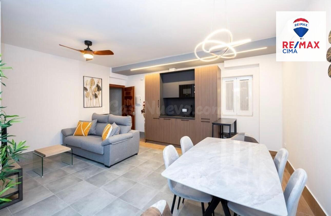 FANTASTICO PISO REFORMADO EN EL CENTRO DE GRANADA