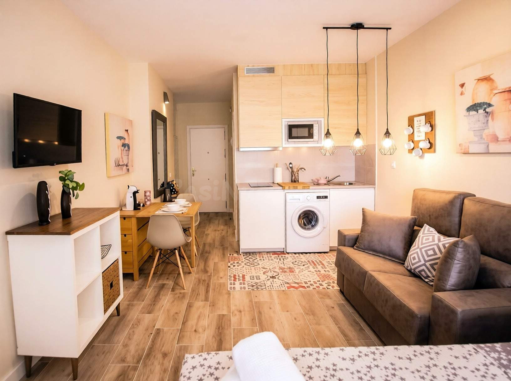 Espectacular Estudio de 25m2, Totalmente Reformado y Luminoso