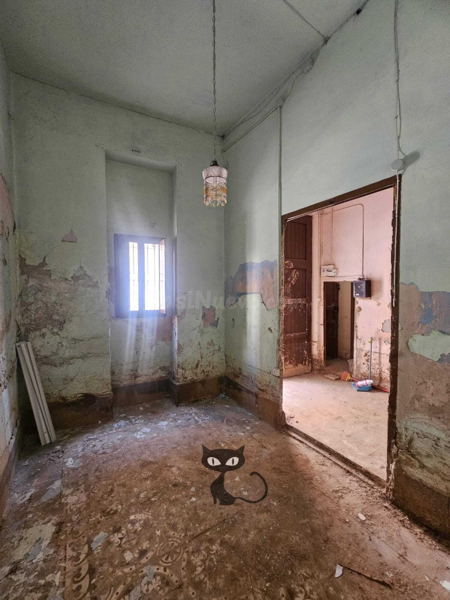Excelente Casa de Pueblo (124m2) en el Casco Antiguo para Reformar (2 Escrituras)!!! - foto 4
