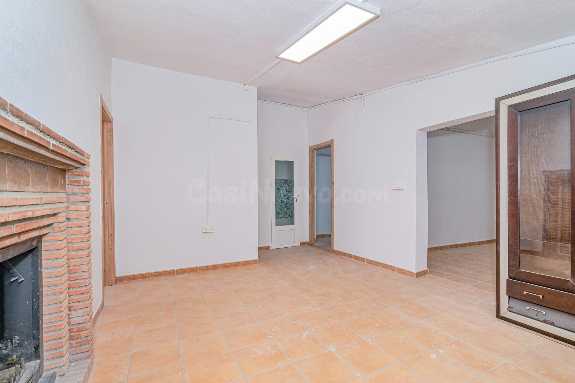 OPORTUNIDAD EN ALQUILER DE CORTIJO RURAL DE TRES DORMITORIOS - foto 5