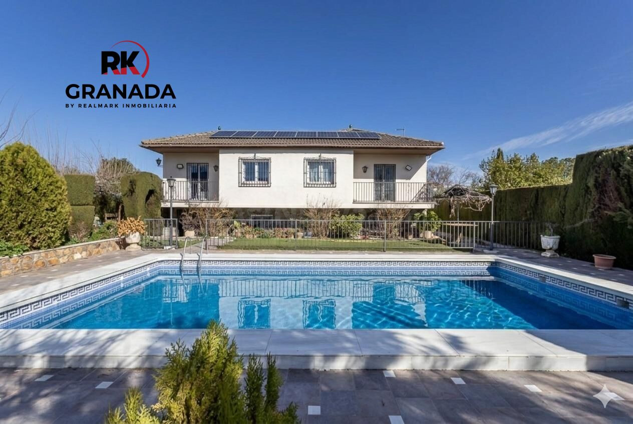 CHALET CON PARCELA URBANIZABLE