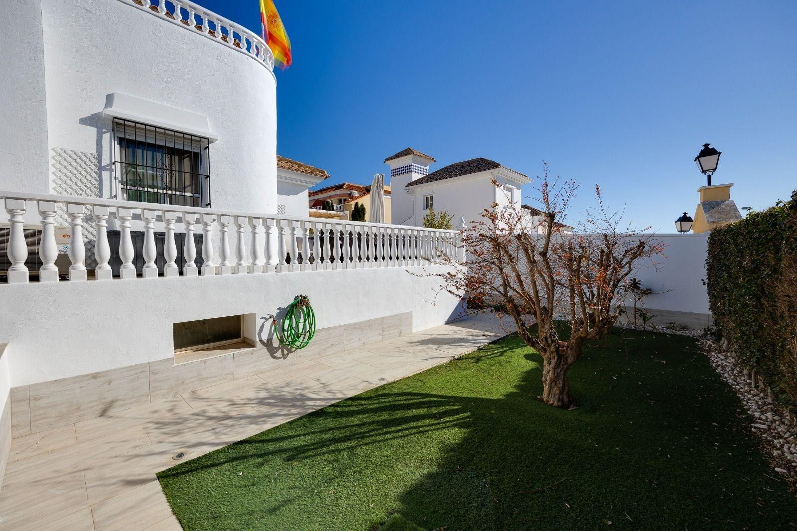 Villa independiente en venta en Las Filipinas, Orihuela Costa - foto 5