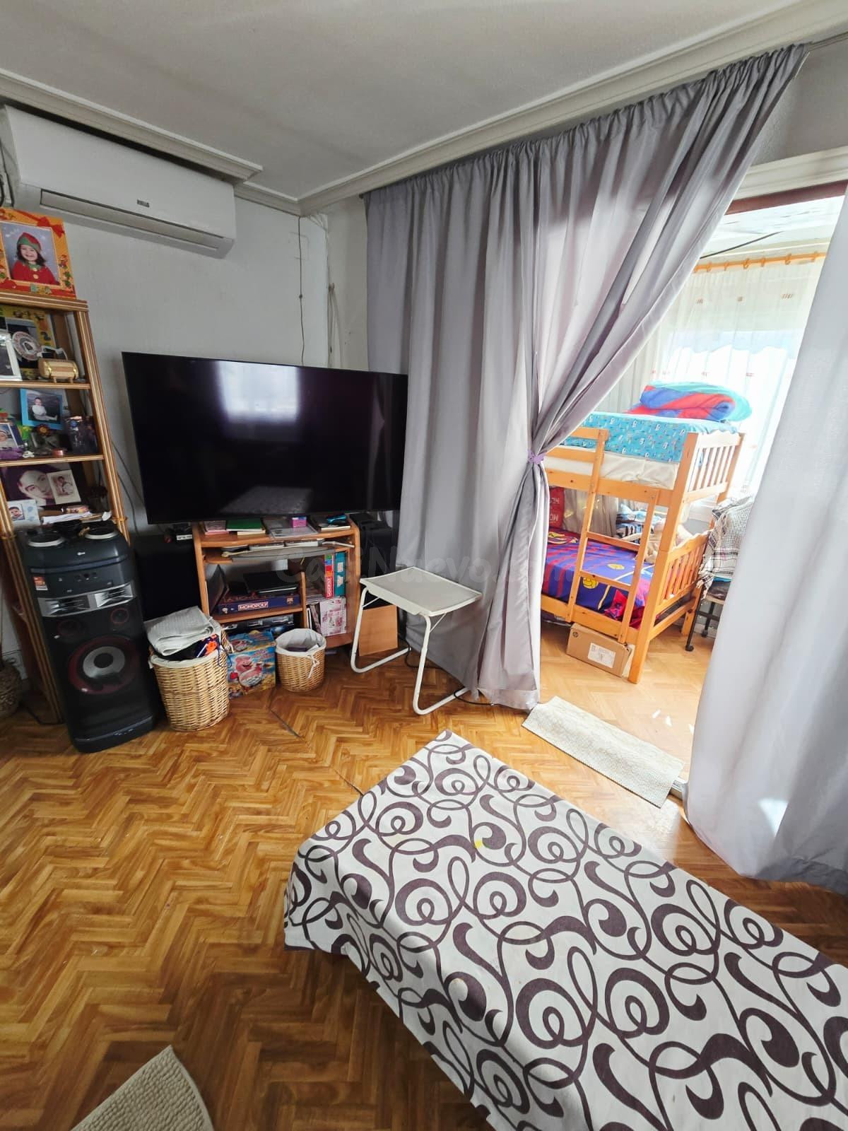 Apartamento con gran potencial de reforma en el corazón de B - foto 3
