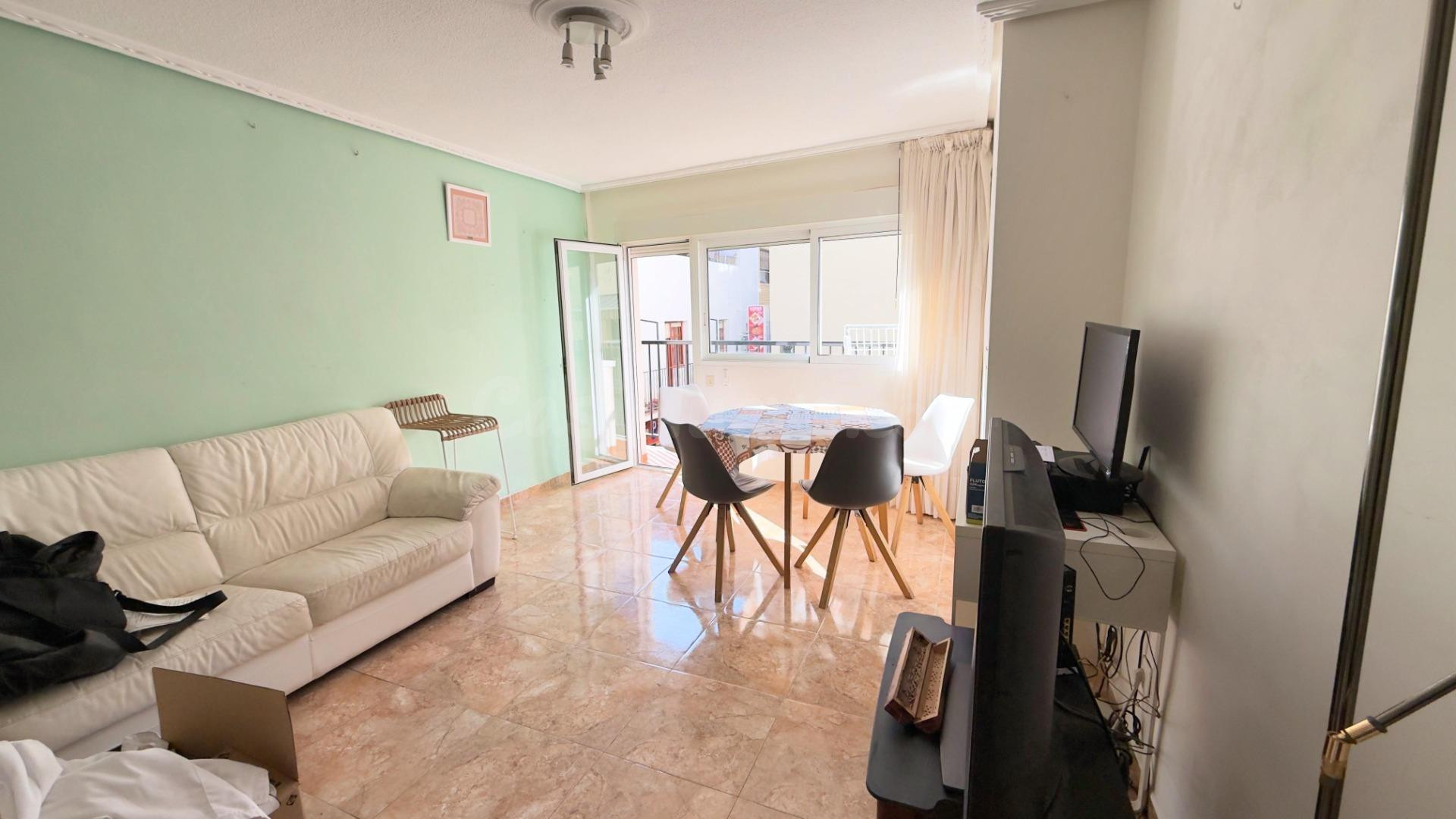Piso en centro de Benidorm - foto 2