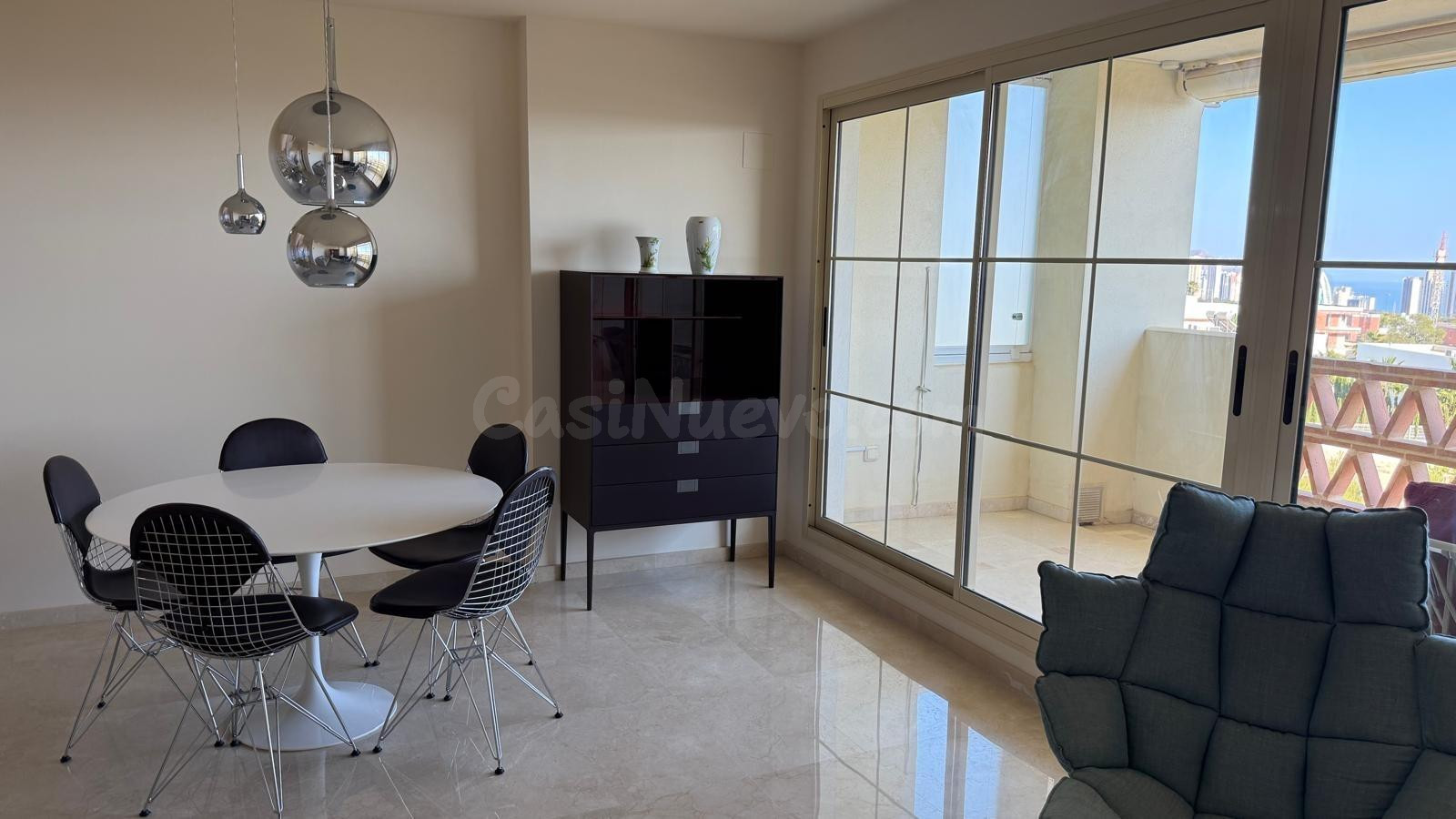 EXCLUSIVO DUPLEX CON VISTAS PANORAMICAS EN ZONA BAHIA GOLF F - foto 2