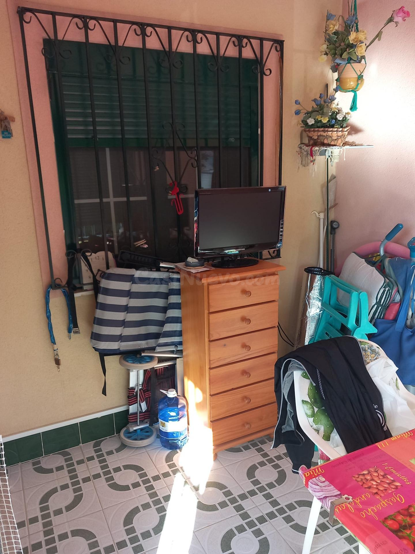 Acogedor Bungalow en Los Alcázares - ¡Tu refugio de playa ideal! €129,900 - foto 4