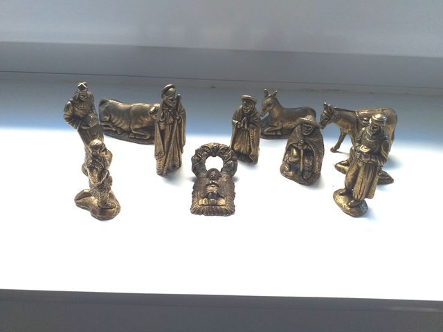 Belén figuras metal en baño de oro viejo