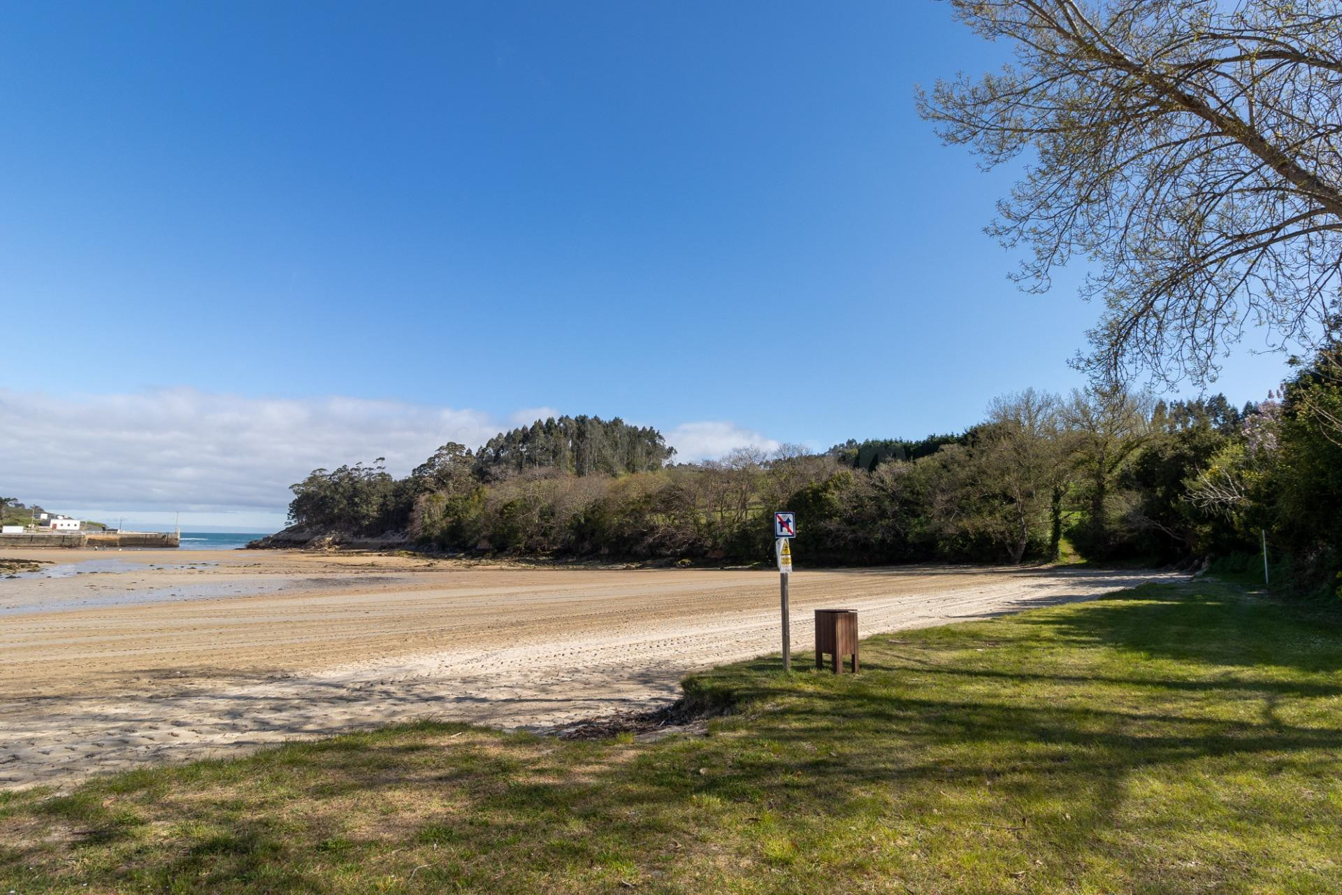 A 100 METROS DE LA PLAYA, CASA INDEPENDIENTE CON FINCA Y GRAN POTENCIAL EN Portocelo - foto 2