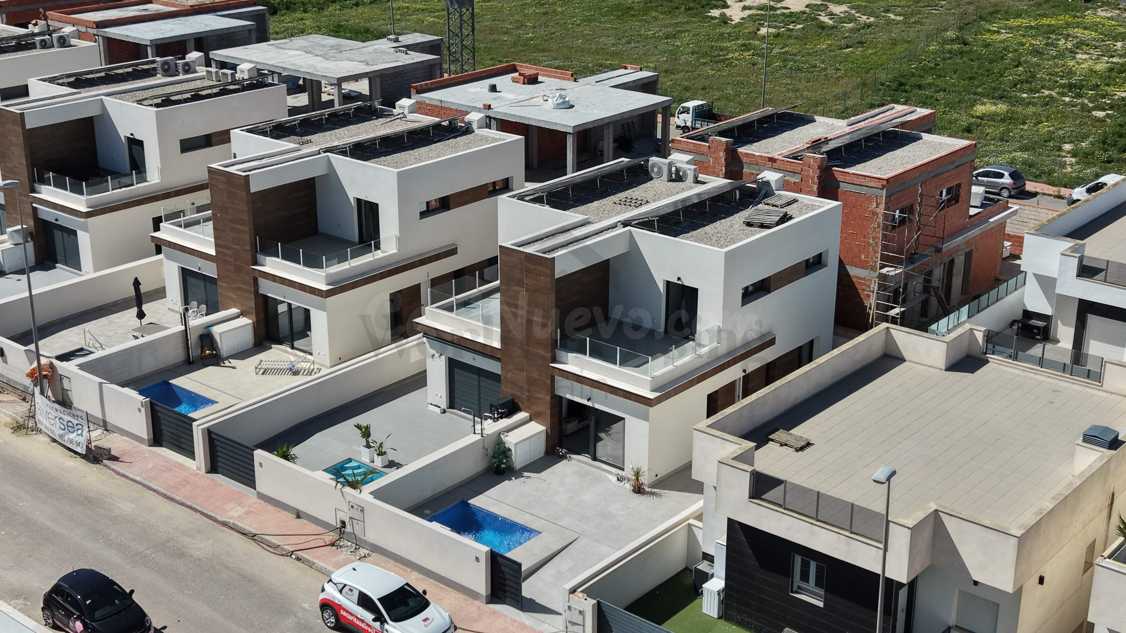 Viviendas indemendientes de obra nueva en Daya Nueva - foto 4