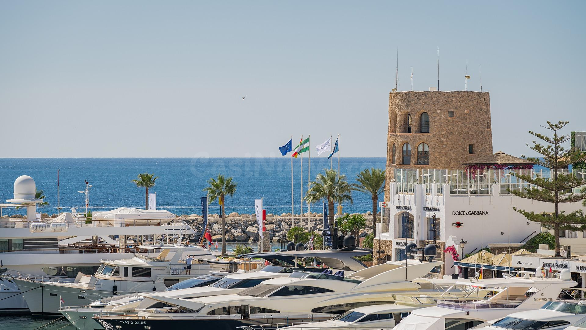 APARTAMENTO FRENTE AL MAR EN PUERTO BANÚS - foto 2