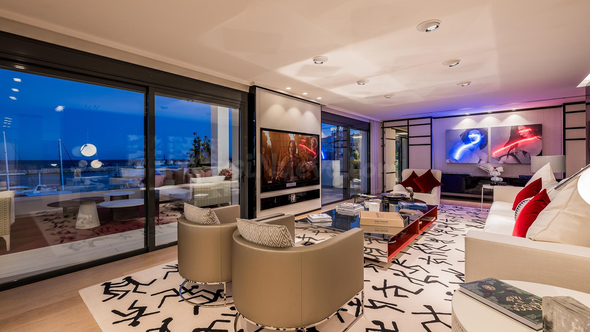 APARTAMENTO FRENTE AL MAR EN PUERTO BANÚS - foto 4