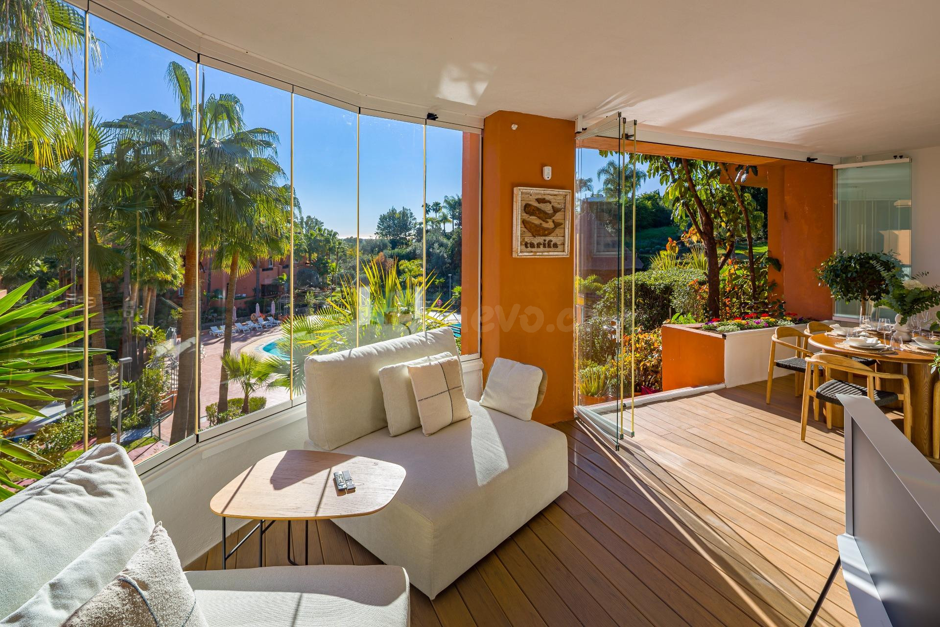 Espectacular apartamento en planta baja en venta en La Cerqu