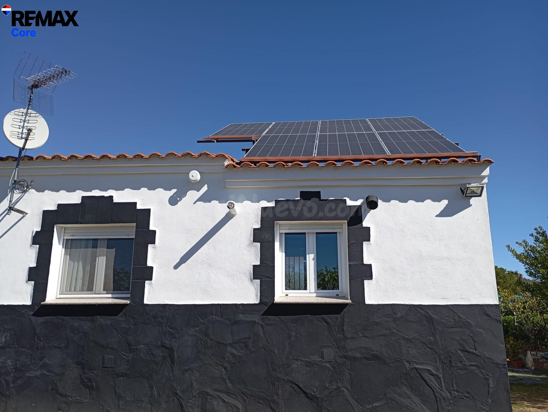 Exclusiva Finca Rústica: Eficiencia Energética y Confort a 8 - foto 3