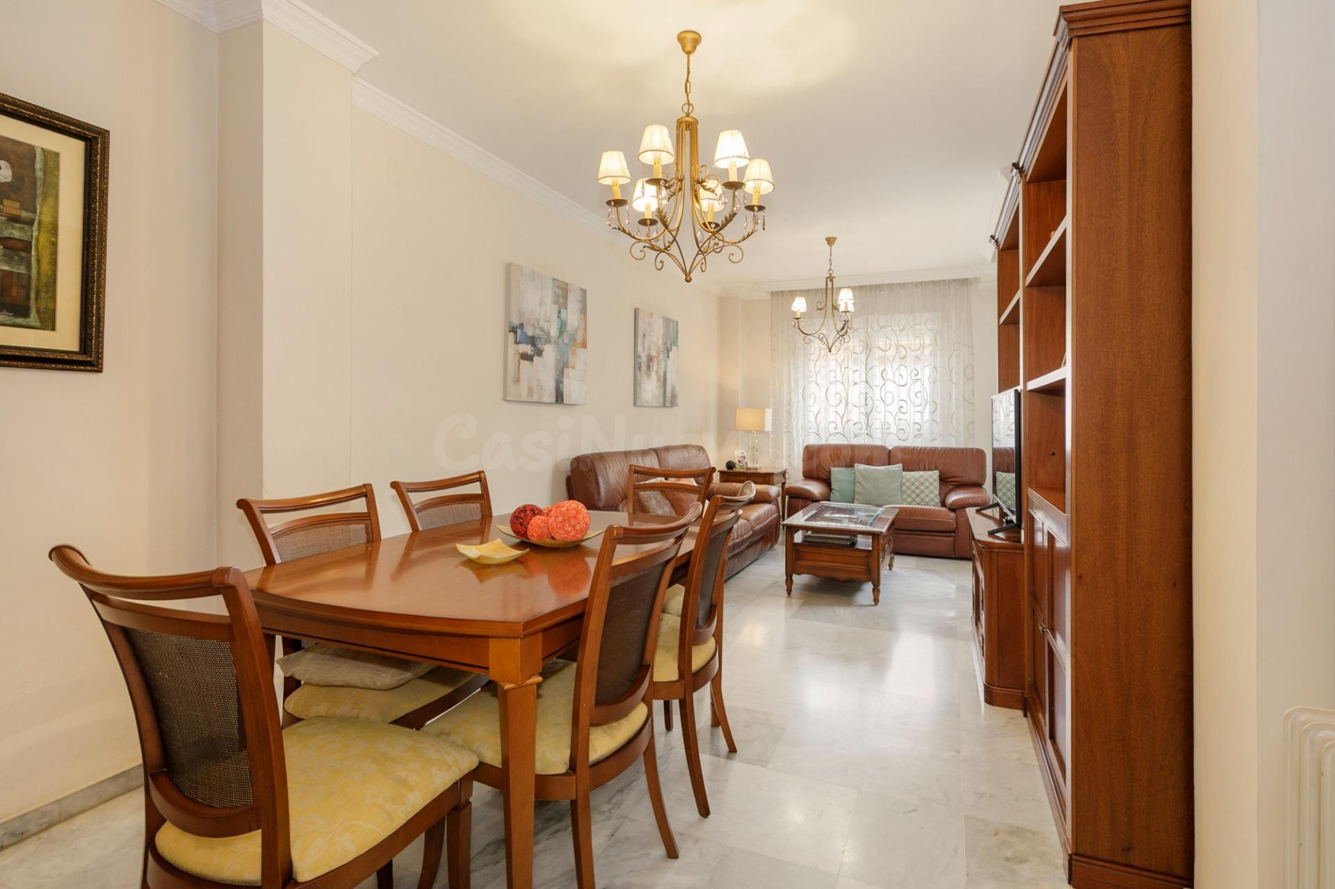 Adosado “Dos en Uno” con apartamento independiente. - foto 5