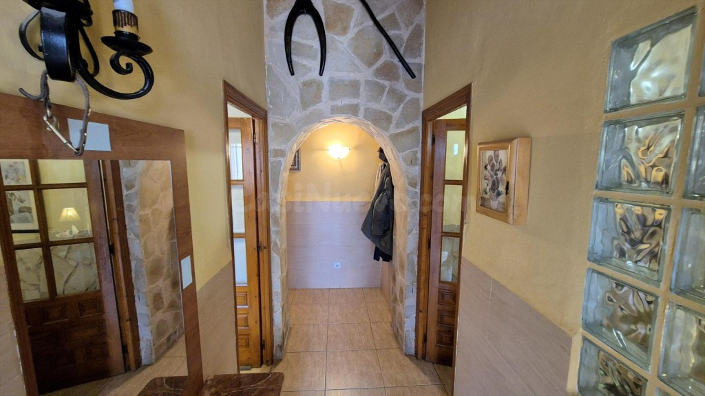 Casa rústica con terreno - foto 4