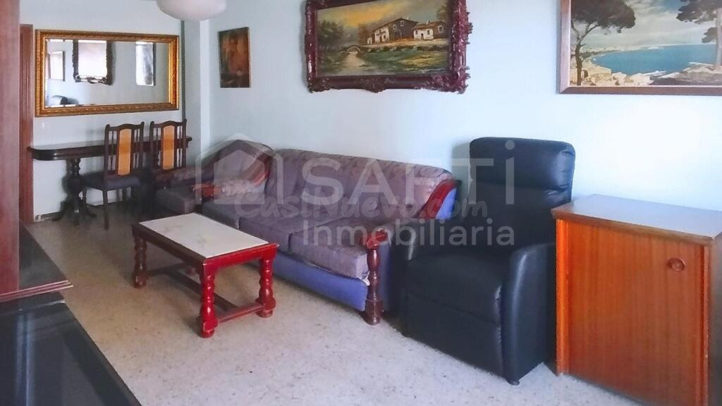 Vivienda amplia y luminosa muy céntrica