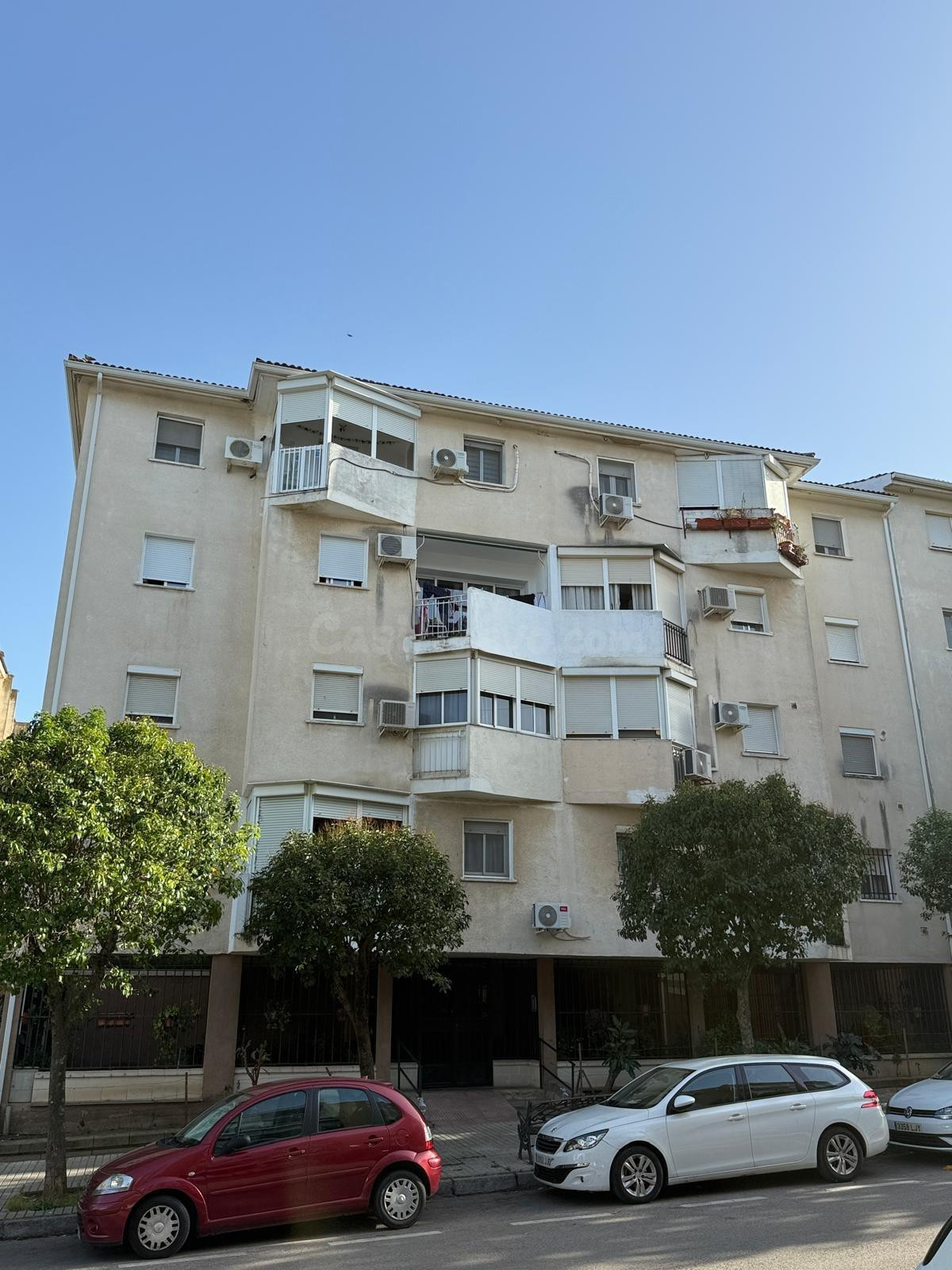 A 2 MINUTOS DEL HOSPITAL DE MÉRIDA | IDEAL PARA SANITARIOS O - foto 2