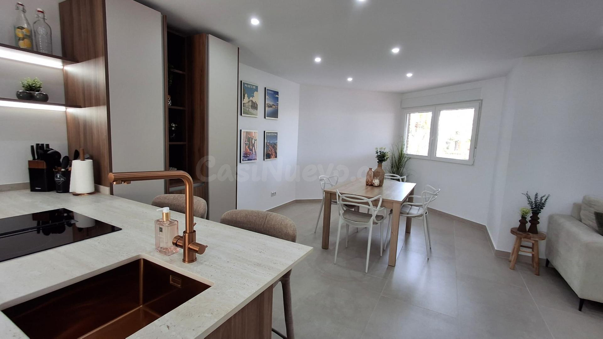 Apartamento en venta a 50 m de la Playa del Acequión - foto 4