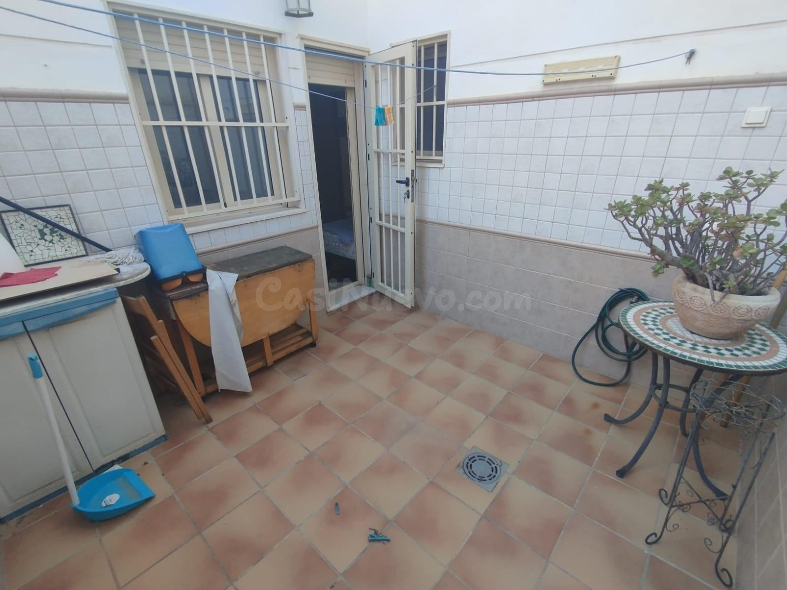 Amplio apartamento de 3 dormitorios en el centro de Guardama