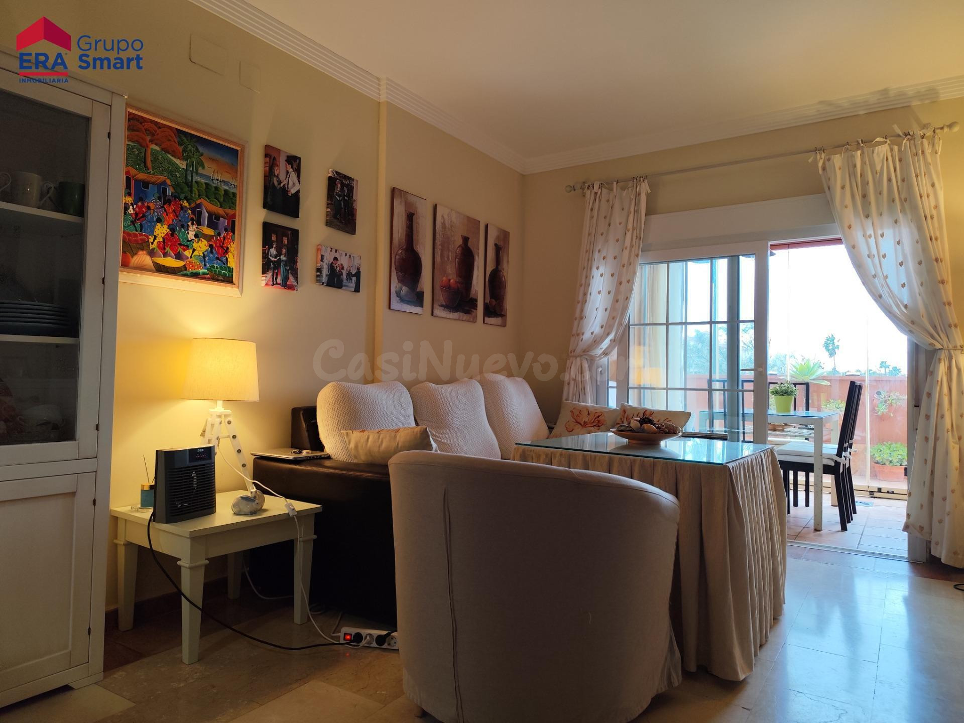 Piso con terraza y adaptado en Isla Canela - foto 2
