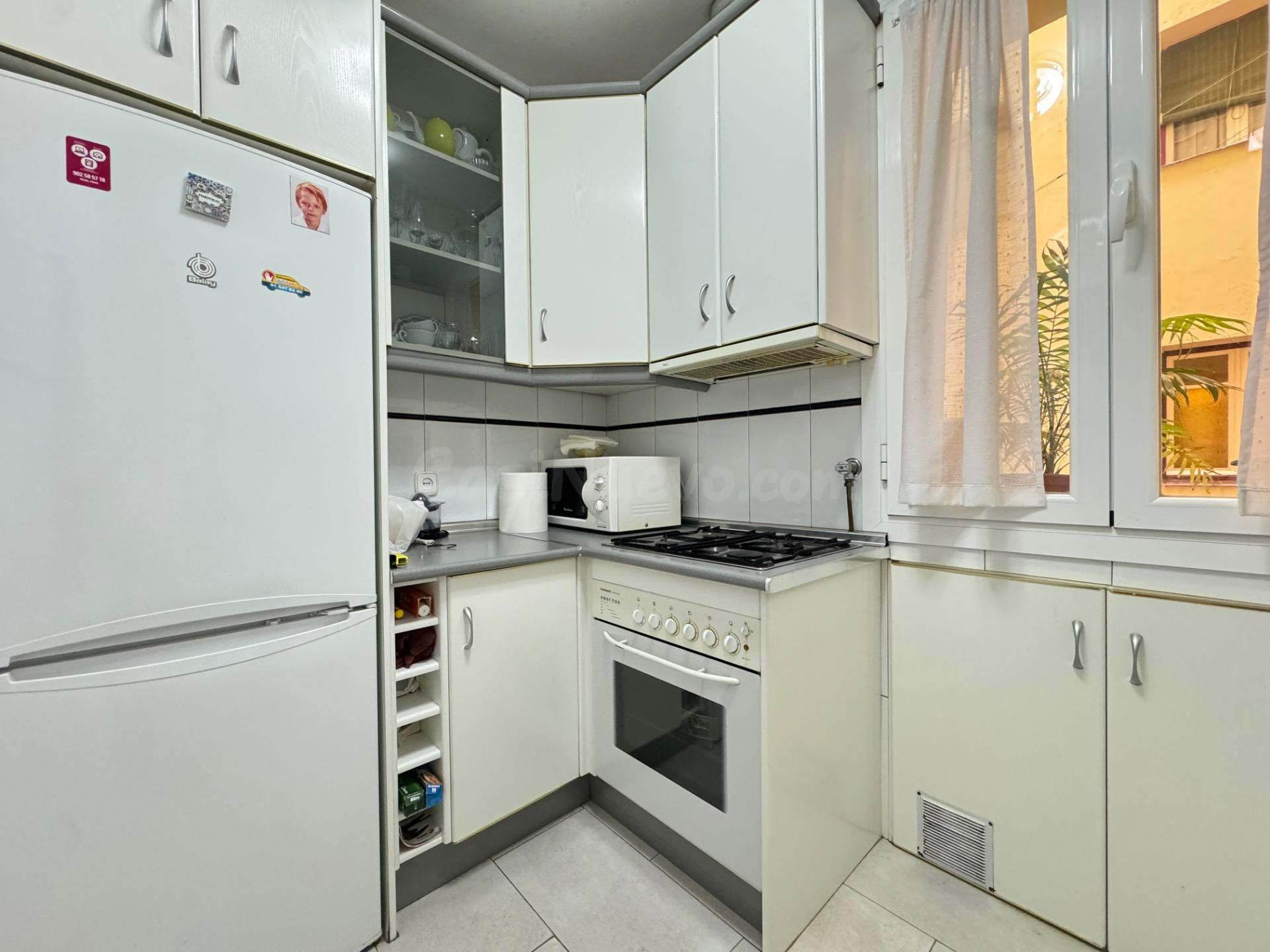 VIVIENDA LUMINOSA EN CALLE ANTONIO ARIAS - foto 4
