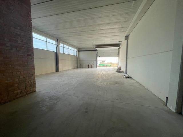 ALQUILER  NAVE INDUSTRIAL EN VILA-SECA (TARRAGONA) - foto 2