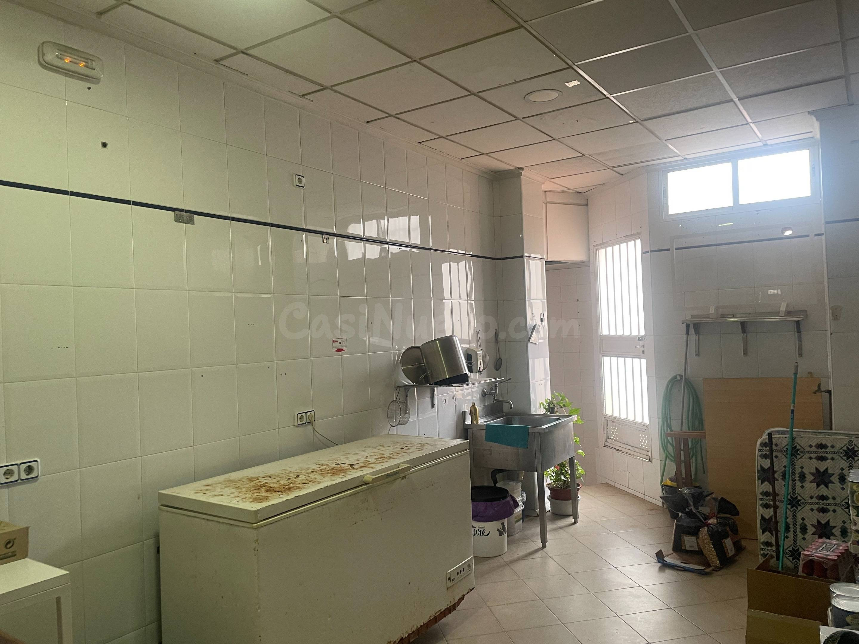 LOCAL COMERCIAL EN LA ALBERCA (MURCIA) ZONA PLAZA DE ABASTOS - foto 4