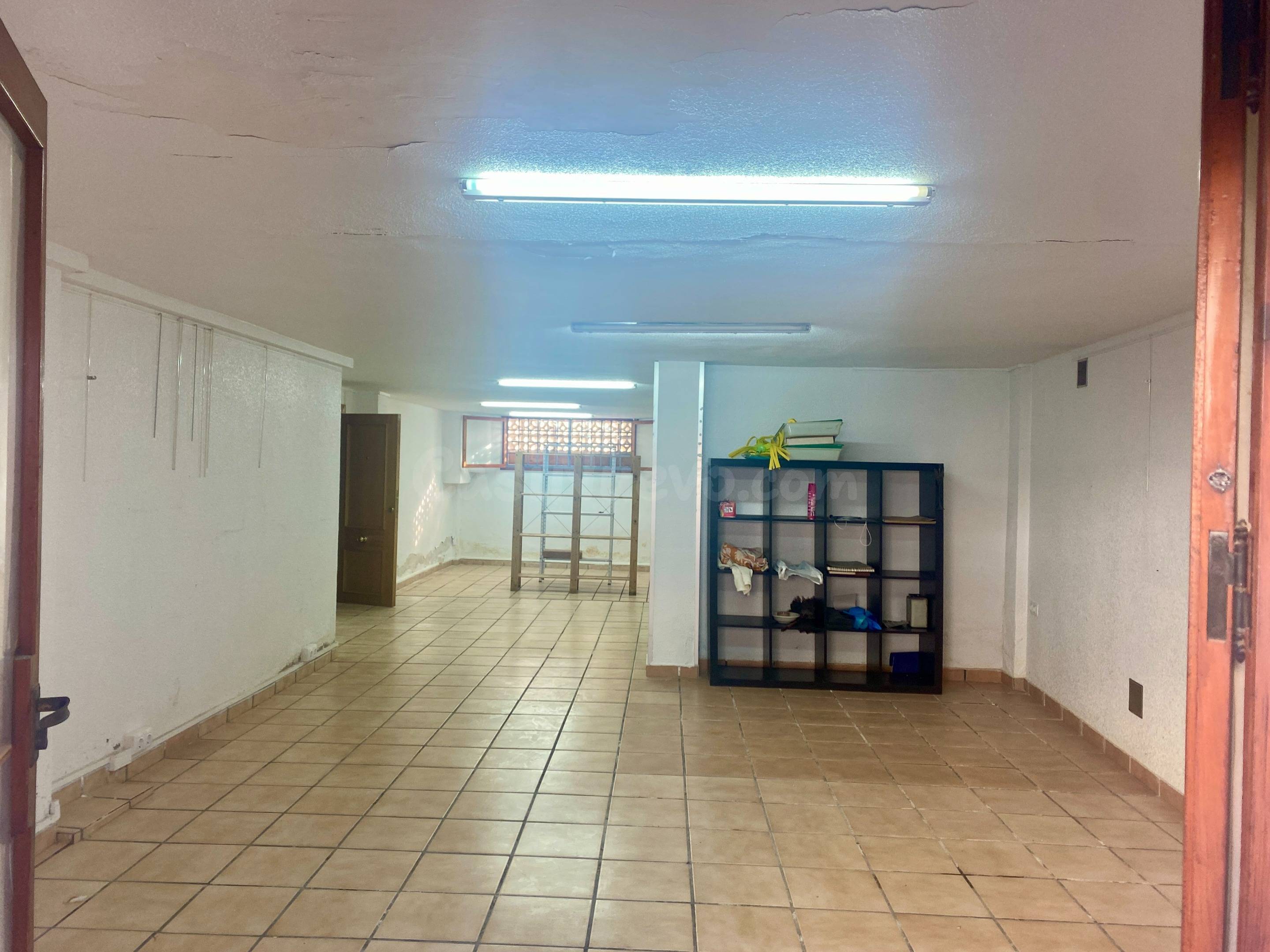 Se Vende un Bajo-Cochera en La Alberca precio  50.000€ - foto 3