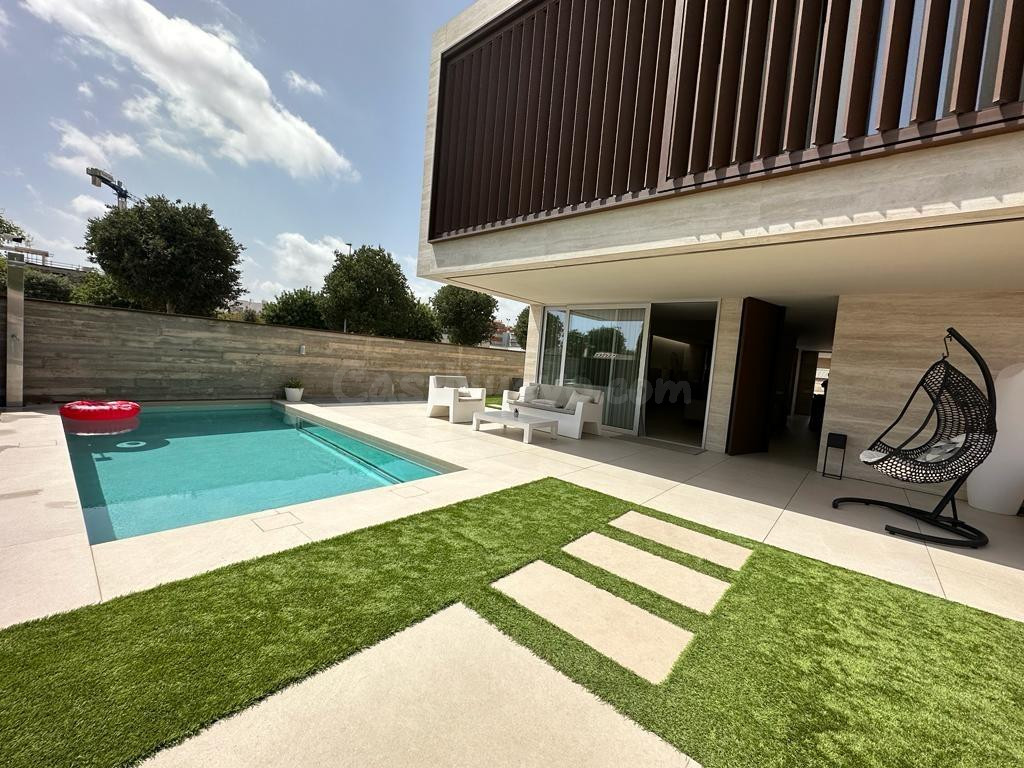 Chalet en alquiler en Castellón
