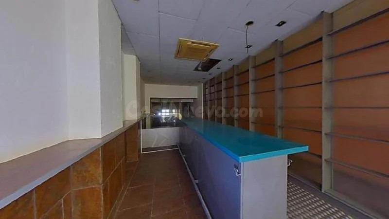 Local comercial en venta en el centro de Cubelles (Barcelona - foto 5