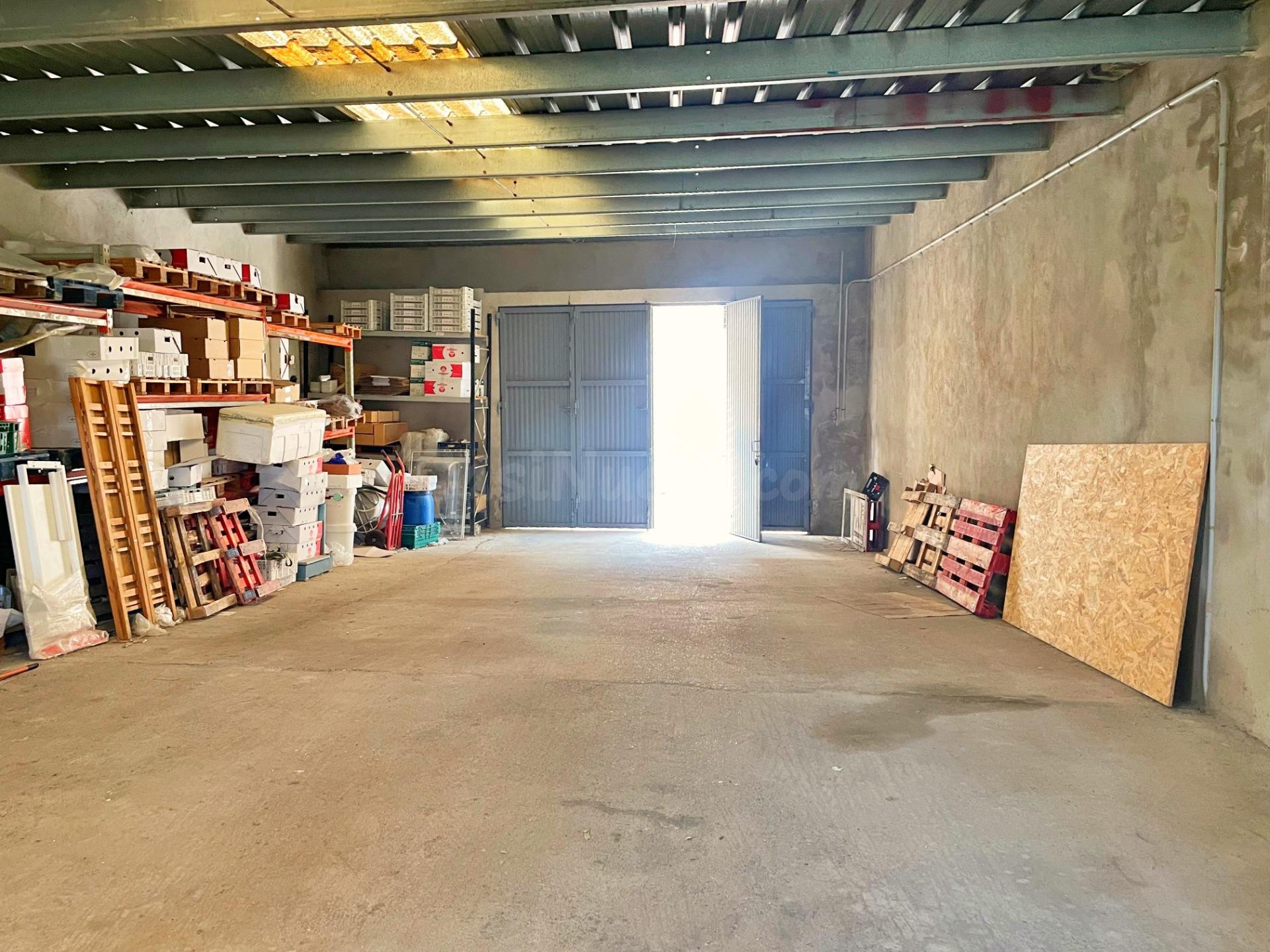 Almacén de 150 m2 en el centro de Campredó (Tortosa) – Ideal - foto 5