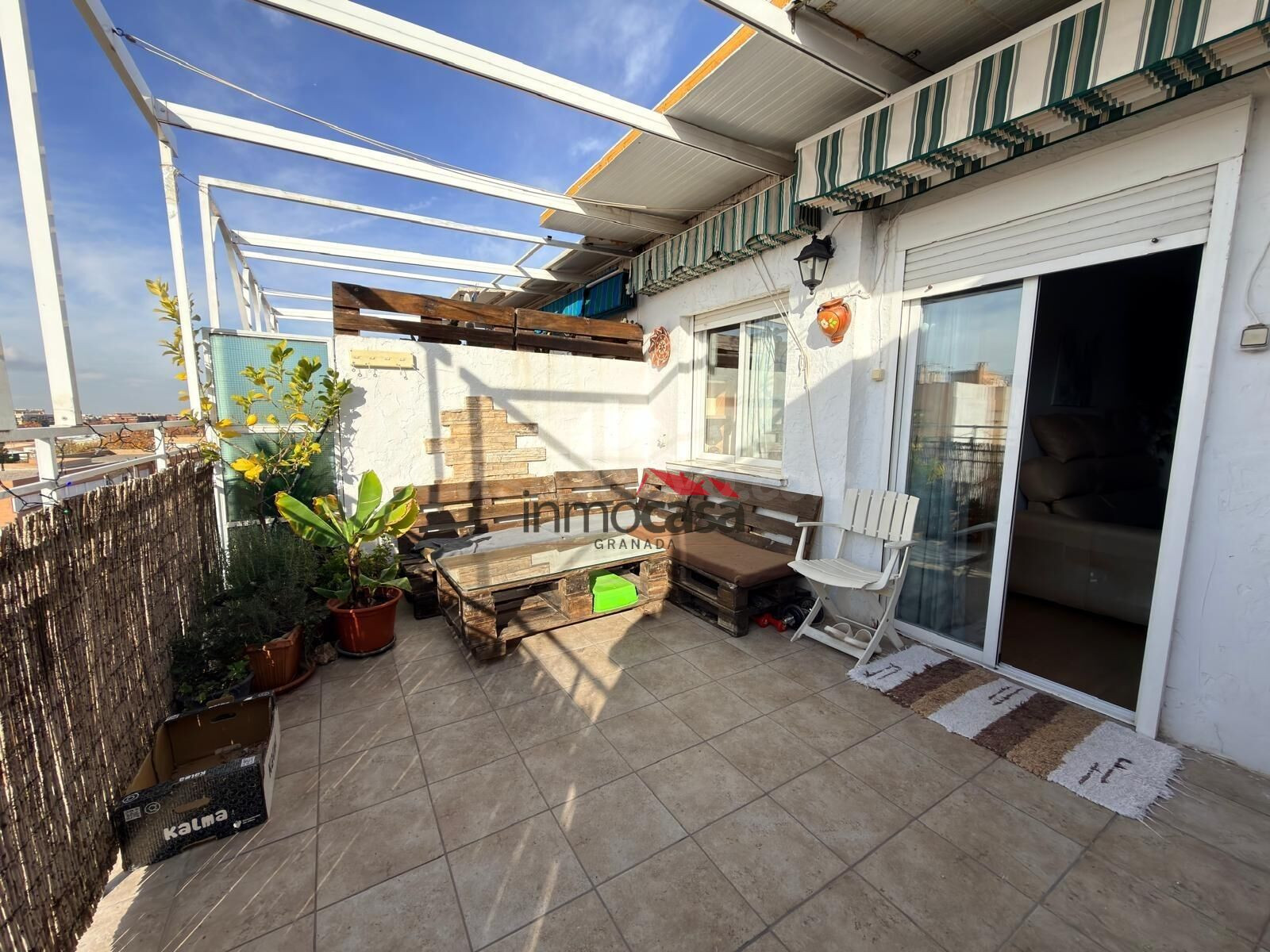 Precioso Ático en el Zaidín con Gran Terraza y Excelente Ubicación