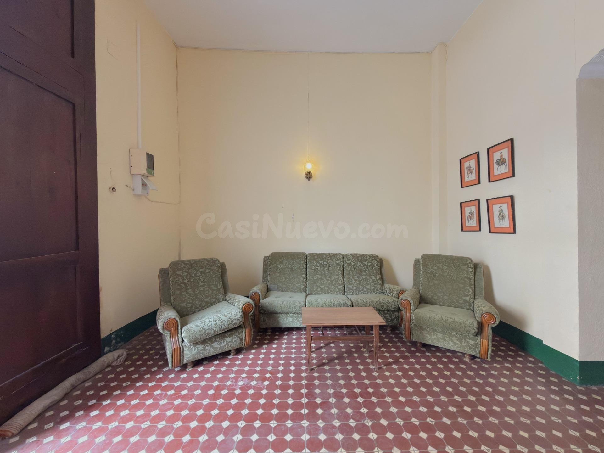 CASA EN GANDIA CON AMPLIO PATIO - foto 5