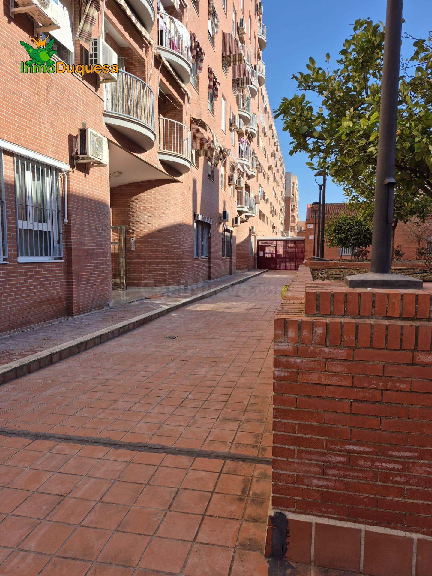 Ático dúplex en Joaquín Eguaras con garaje y trastero.