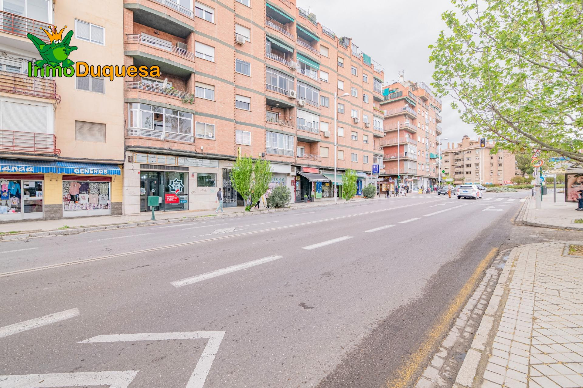 Local comercial junto a la Plaza de Toros. - foto 3