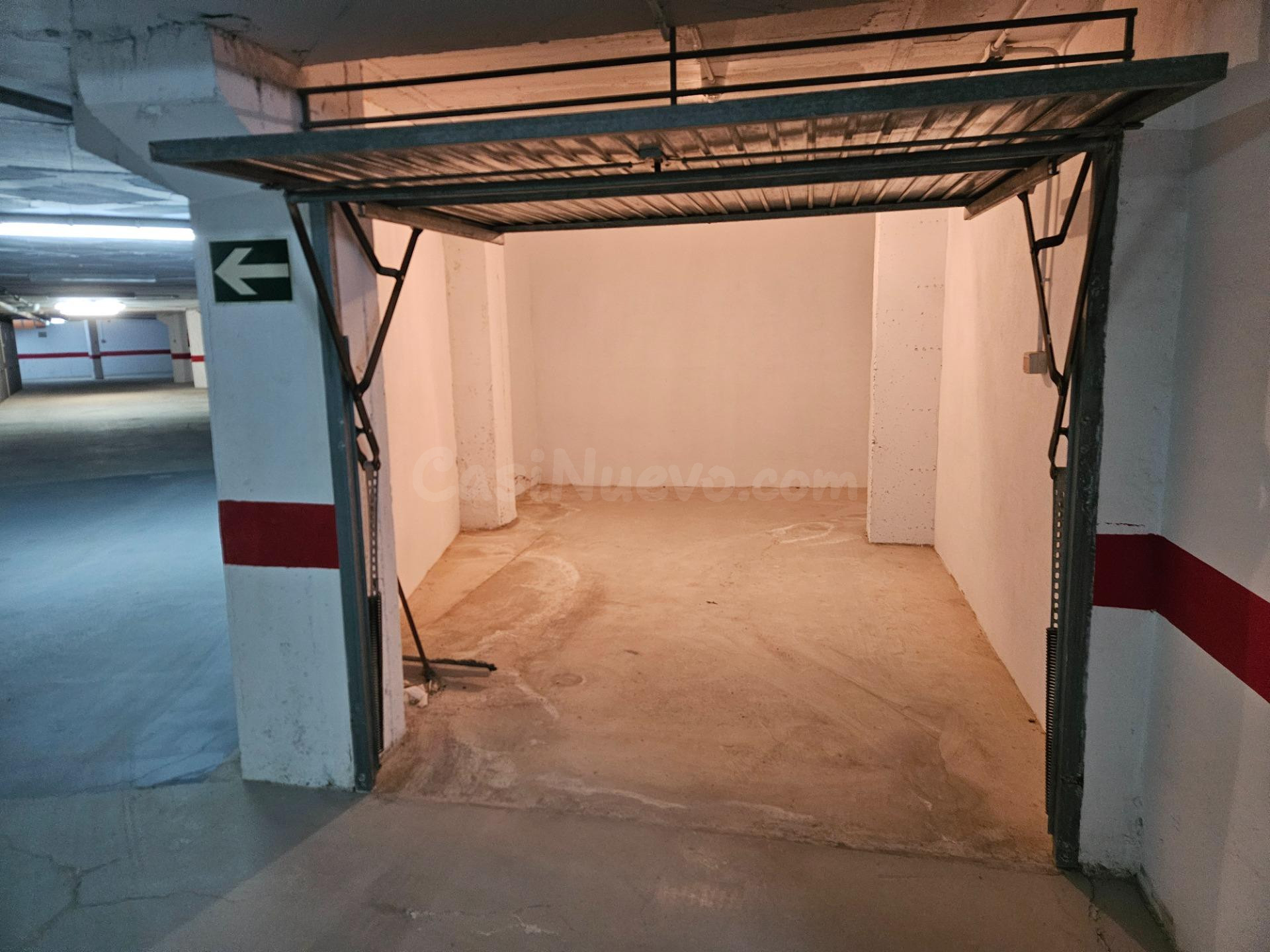 Plaza de garaje situada en la urbanización Miradores del Pue - foto 3