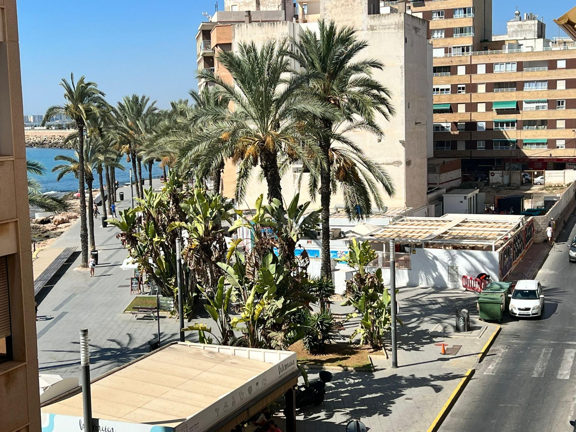 APARTAMENTO 4 habitaciones CON VISTAS AL MAR