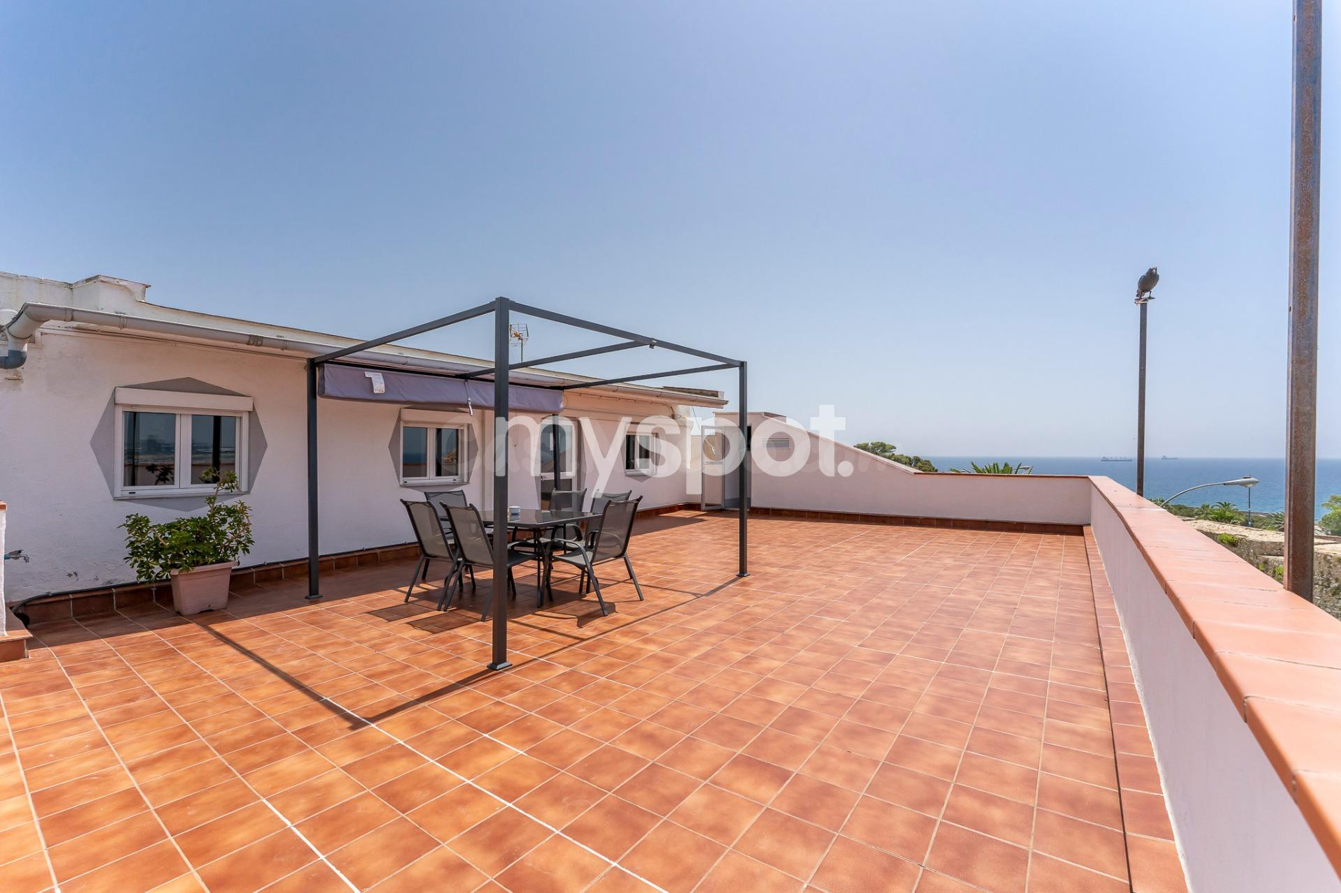 Seis apartamentos con licencia turística frente al mar - foto 3