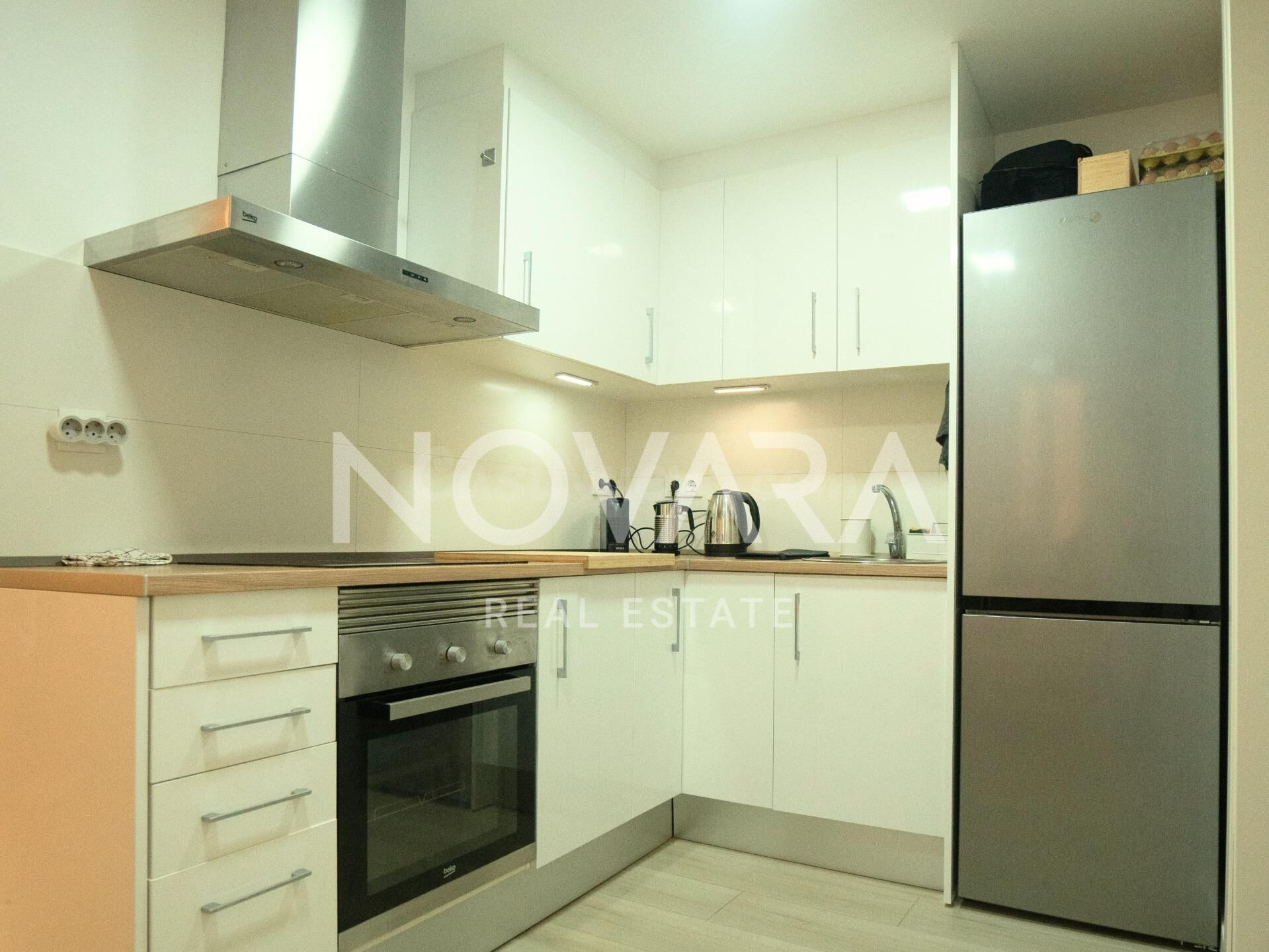 Piso reformado y luminoso en venta en El Raval, Barcelona - foto 3