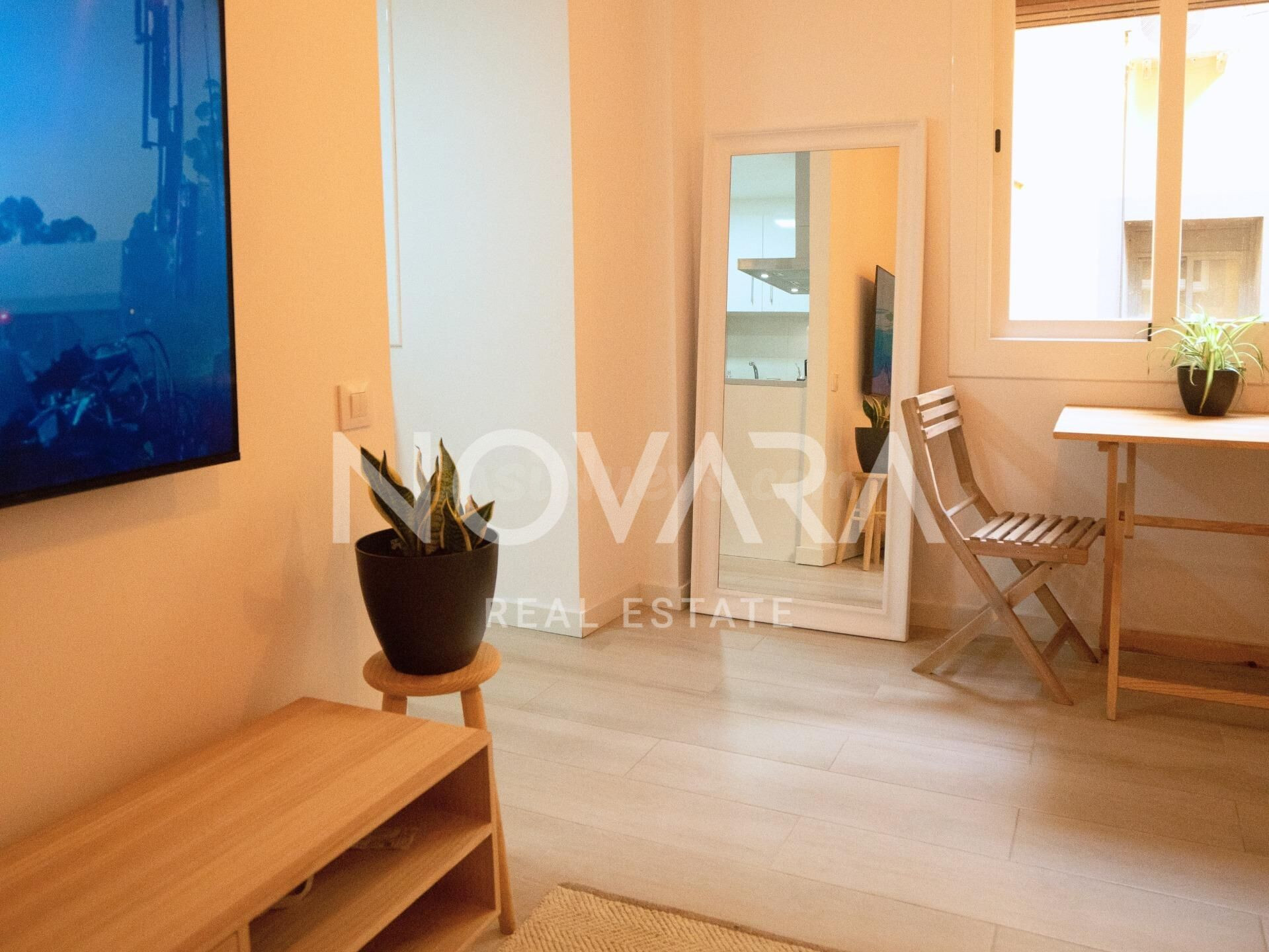 Piso reformado y luminoso en venta en El Raval, Barcelona - foto 4