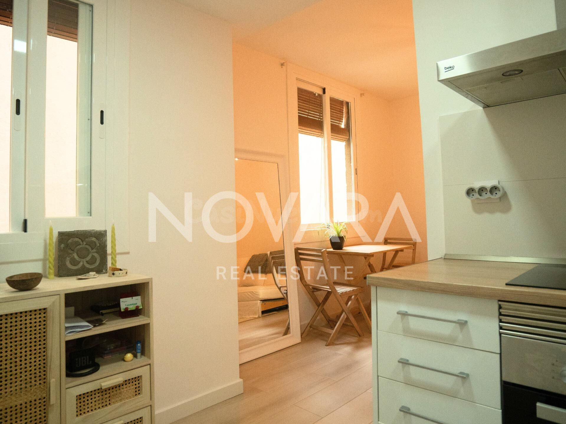 Piso reformado y luminoso en venta en El Raval, Barcelona - foto 5