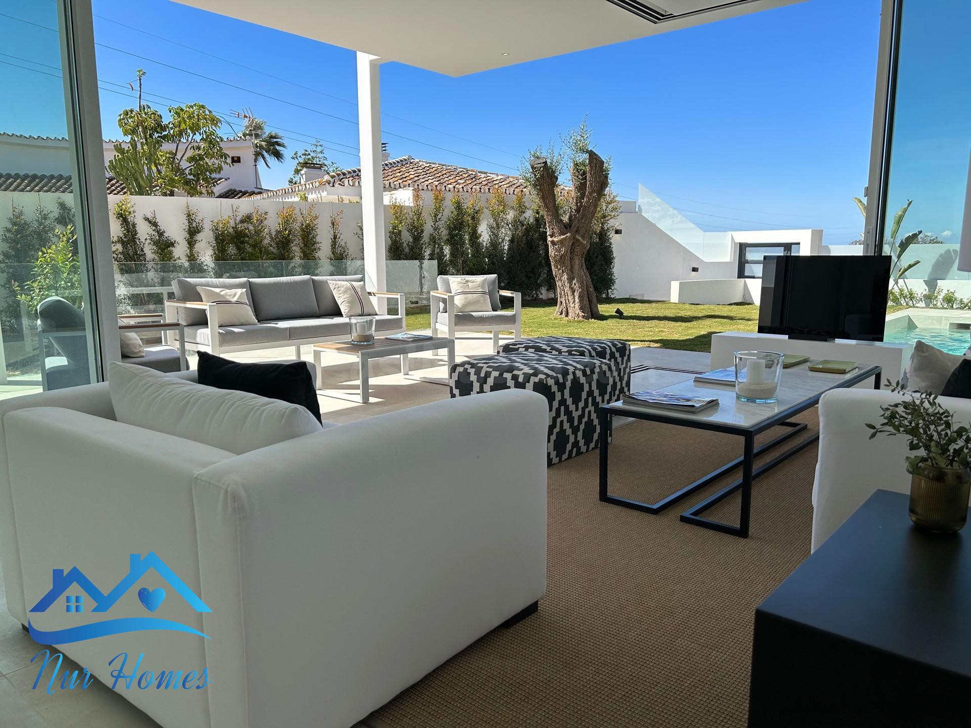VILLAS DE LUJO A UN PASO DE MARBELLA CENTRO DE OBRA NUEVA - foto 3